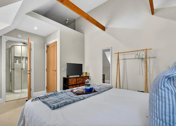 46 Tannery Mews * York